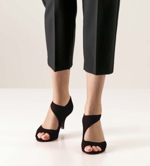 linea_70_suede_schwarz_c-min-min